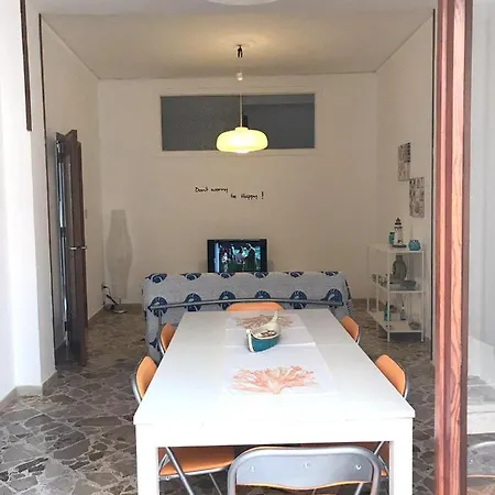 With 2 Bedrooms In Ustica 2 Km From The Isola di Ustica