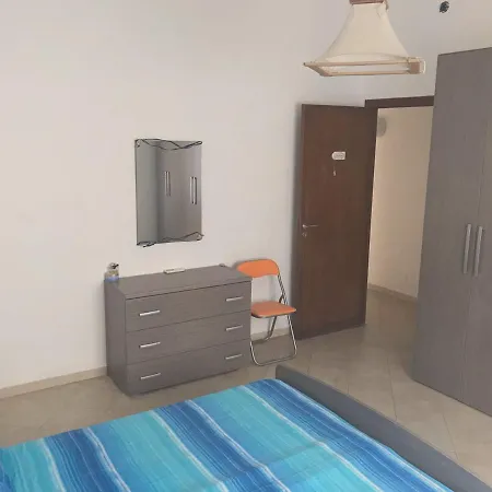 Apartment With 2 Bedrooms In Ustica 2 Km From The *