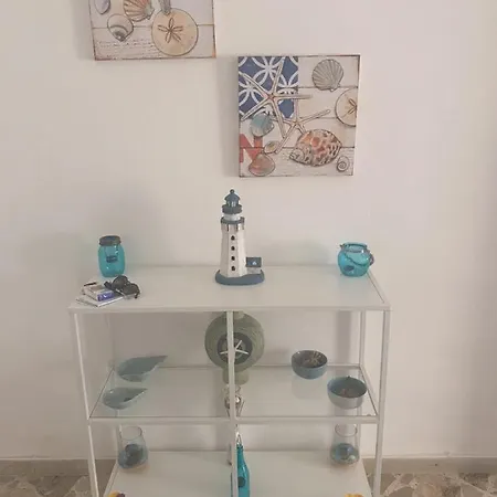 With 2 Bedrooms In Ustica 2 Km From The Apartment